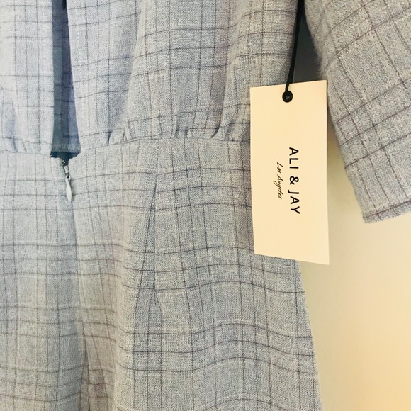 NWT Ali & Jay Weekend One Plaid Chambray Romper - Picture 5 of 5